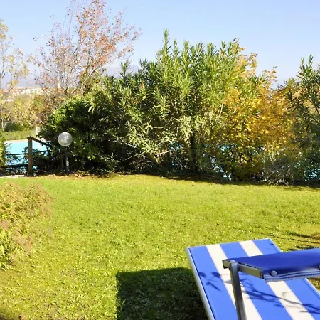 Beautiful In The Vineyard With Shared Pool Polpenazze del Garda