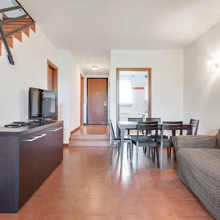 Beautiful In The Vineyard With Shared Pool * Polpenazze del Garda